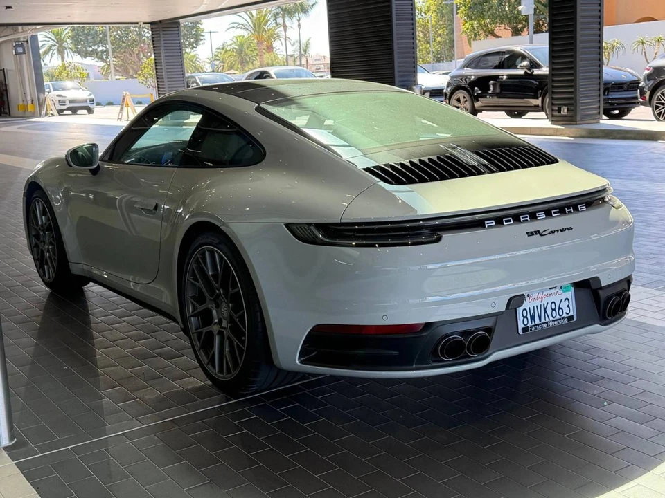 2021 Porsche 992 Carrera - Image 2 of 5