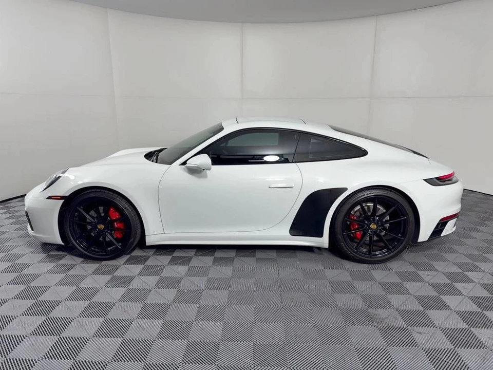 2021 Porsche 992 Carrera - Image 2 of 5