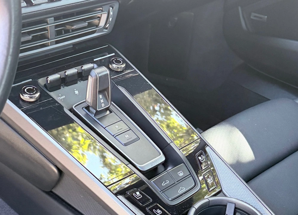2021 Porsche 992 Carrera - Image 9 of 16