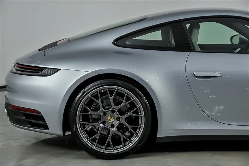 2021 Porsche 992 Carrera - Image 13 of 21
