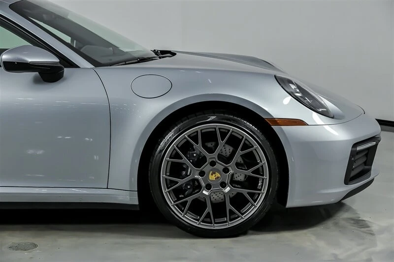 2021 Porsche 992 Carrera - Image 15 of 21