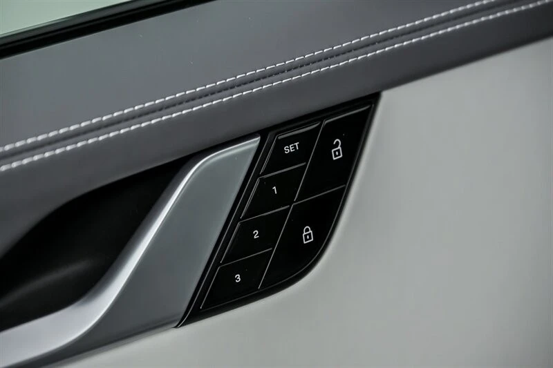 2021 Porsche 992 Carrera - Image 18 of 21