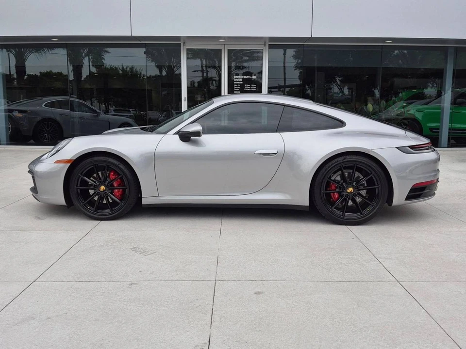 2021 Porsche 992 Carrera - Image 2 of 5