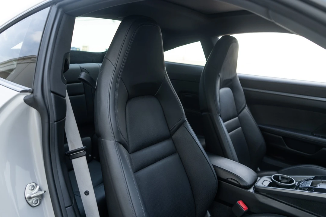 2021 Porsche 992 Carrera - Image 24 of 31