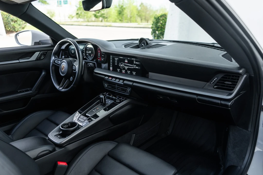 2021 Porsche 992 Carrera - Image 16 of 31