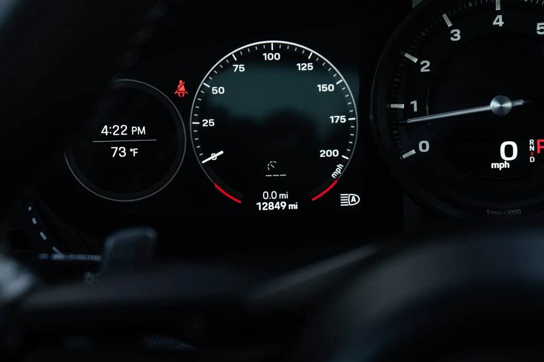 2021 Porsche 992 Carrera - Image 13 of 31