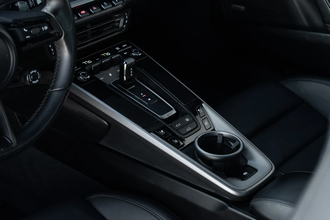 2021 Porsche 992 Carrera - Image 18 of 31