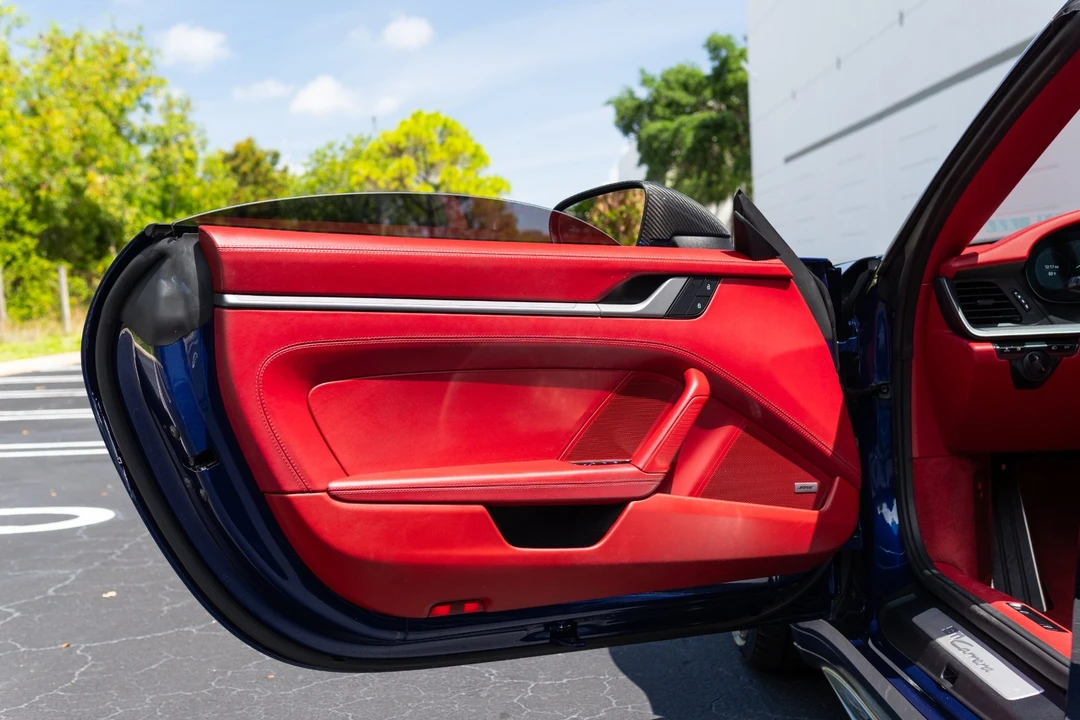 2021 Porsche 992 Carrera - Image 29 of 31