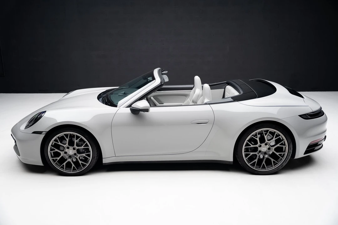 2021 Porsche 992 Carrera - Image 17 of 21