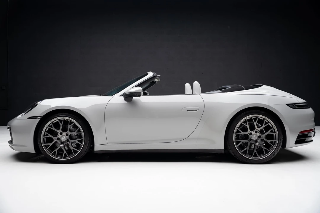 2021 Porsche 992 Carrera - Image 18 of 21
