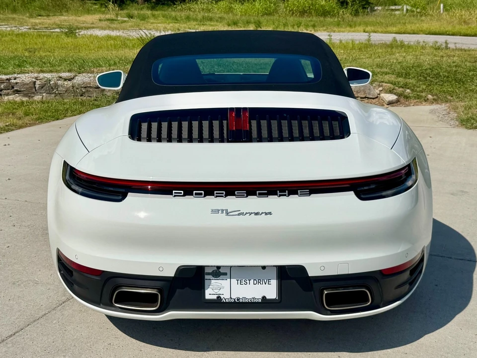 2021 Porsche 992 Carrera - Image 14 of 31
