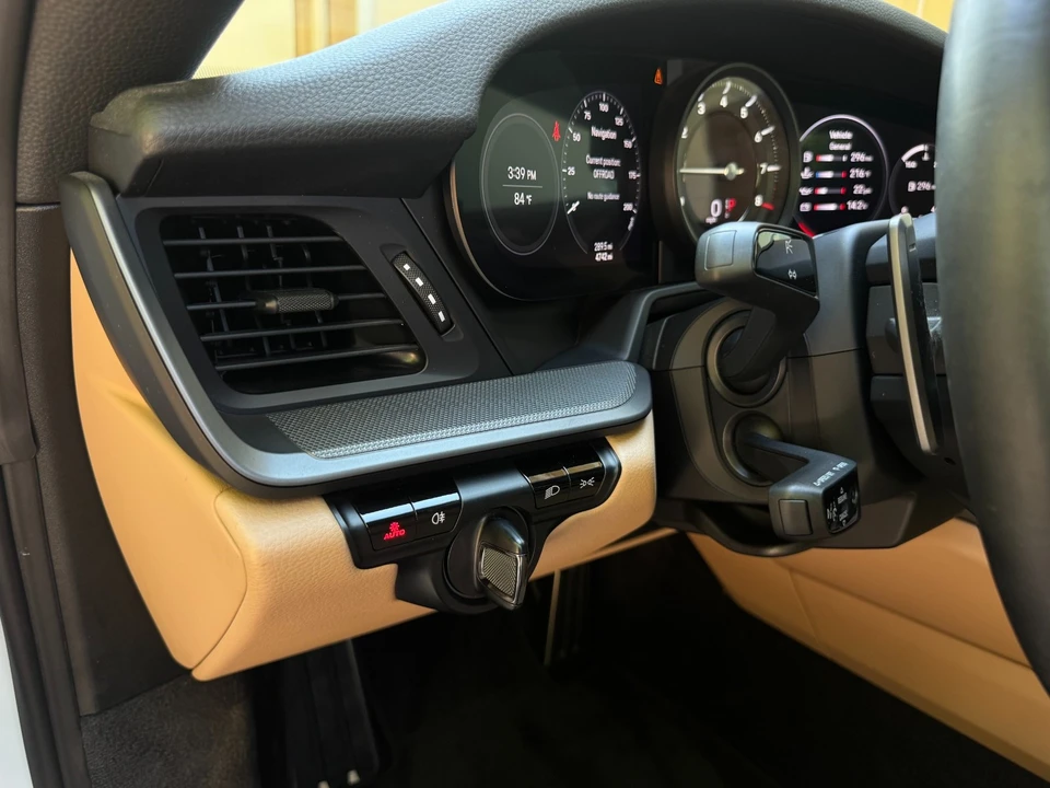 2021 Porsche 992 Carrera - Image 25 of 31