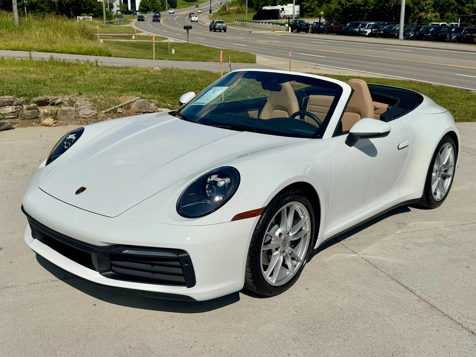 2021 Porsche 992 Carrera - Image 2 of 31