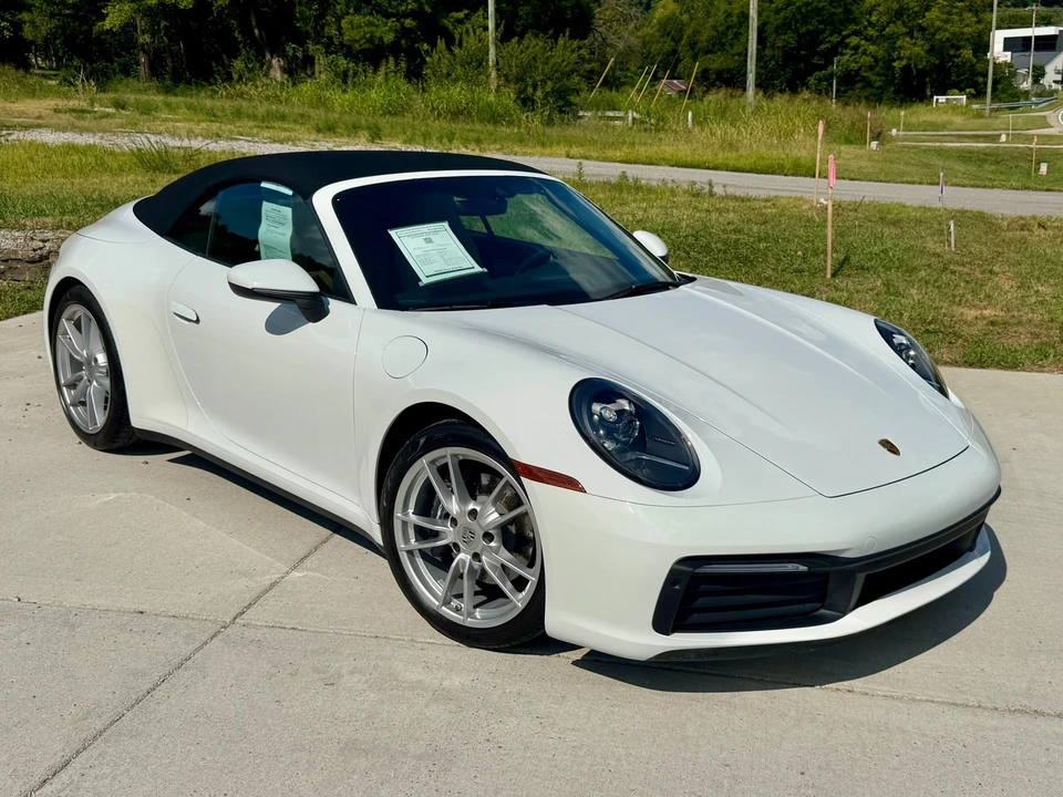 2021 Porsche 992 Carrera - Image 10 of 31