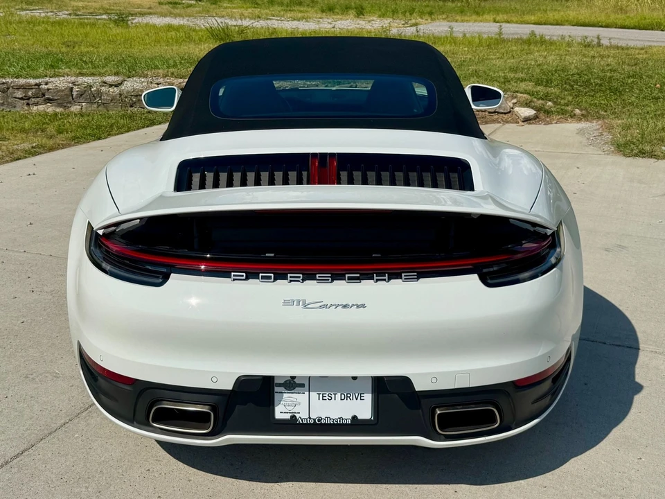 2021 Porsche 992 Carrera - Image 15 of 31