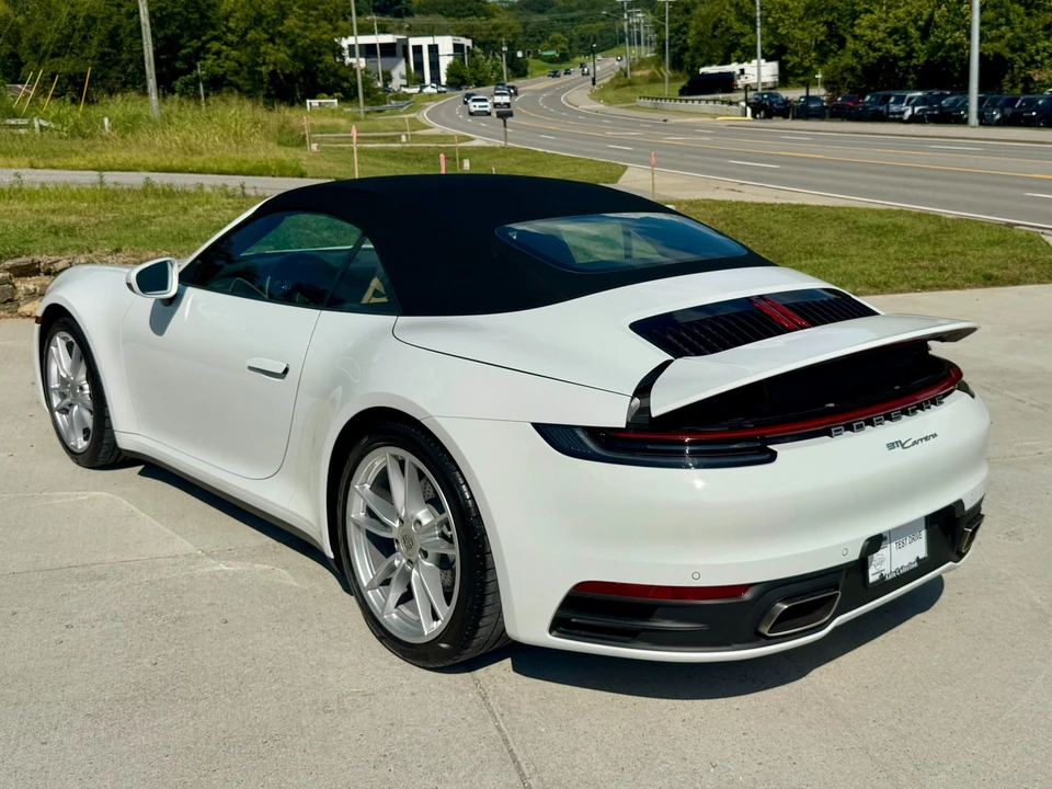 2021 Porsche 992 Carrera - Image 16 of 31