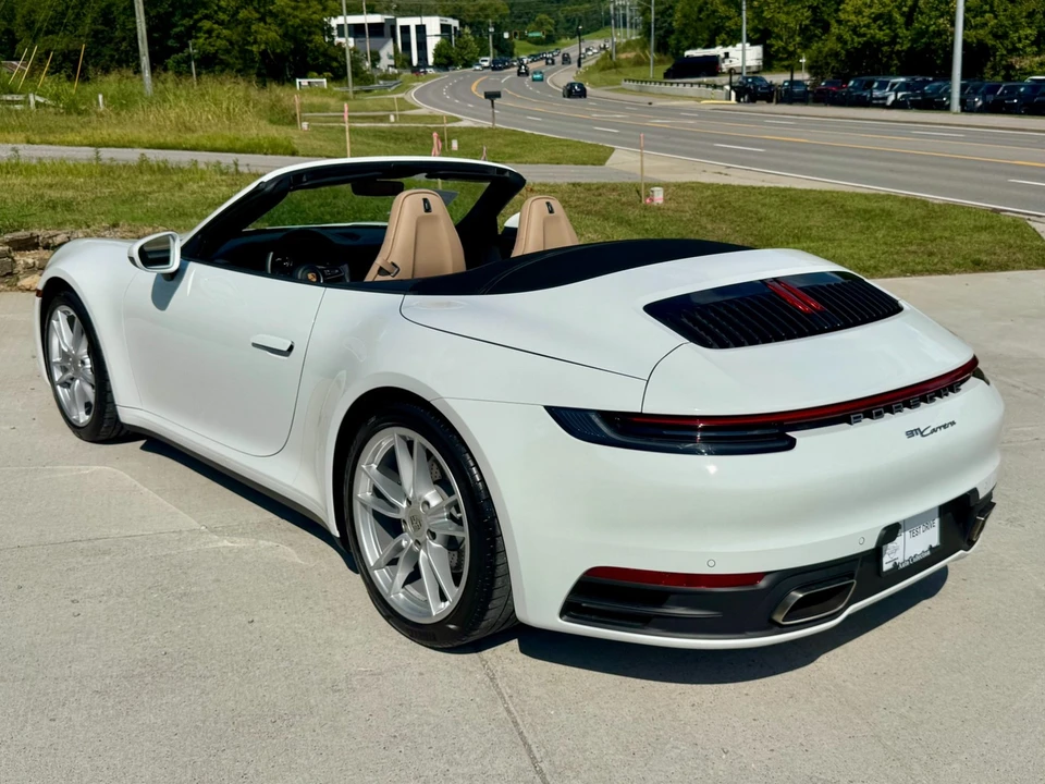 2021 Porsche 992 Carrera - Image 4 of 31
