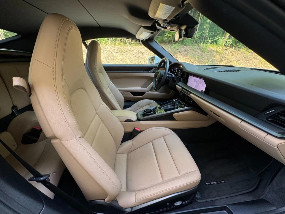 2021 Porsche 992 Carrera - Image 28 of 31