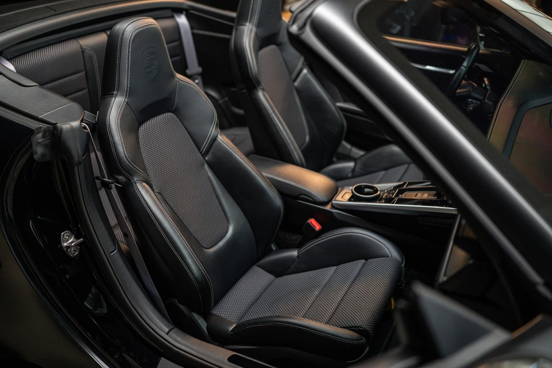 2021 Porsche 992 Carrera - Image 15 of 31