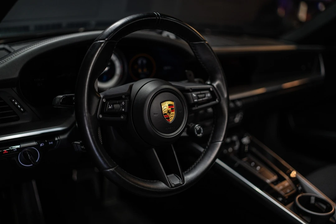 2021 Porsche 992 Carrera - Image 8 of 31