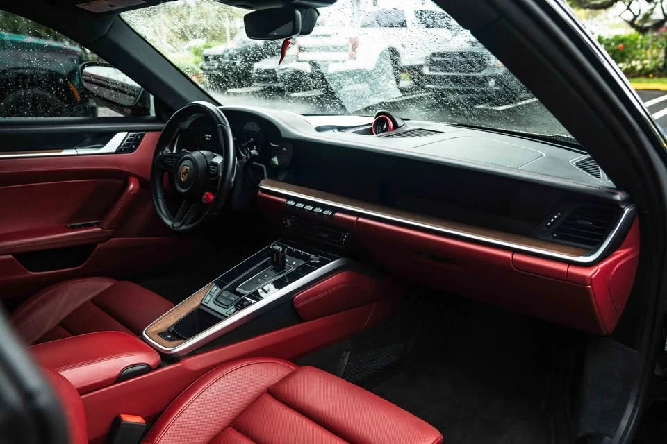 2021 Porsche 992 Carrera - Image 17 of 20