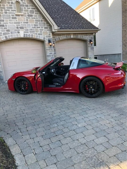 2021 Porsche 992 Carrera - Image 2 of 3