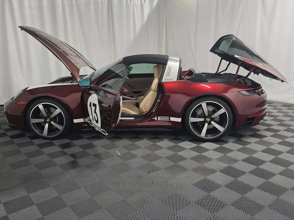 2021 Porsche 992 Targa 4 & 4S - Image 11 of 20