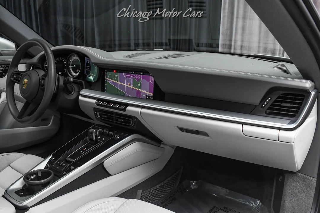 2021 Porsche 911 - Image 26 of 31