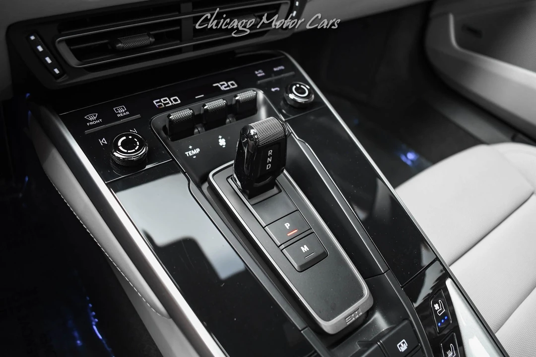 2021 Porsche 911 - Image 18 of 31