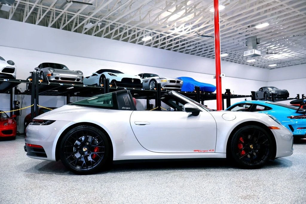 2021 Porsche - Image 10 of 12