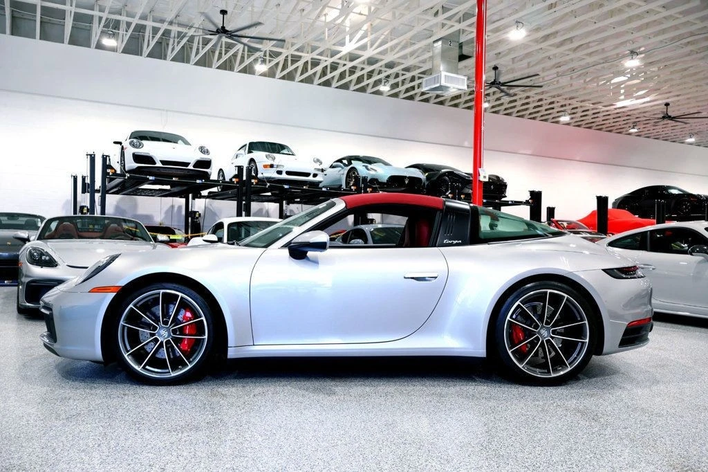 2021 Porsche 992 Targa 4 & 4S - Image 5 of 12