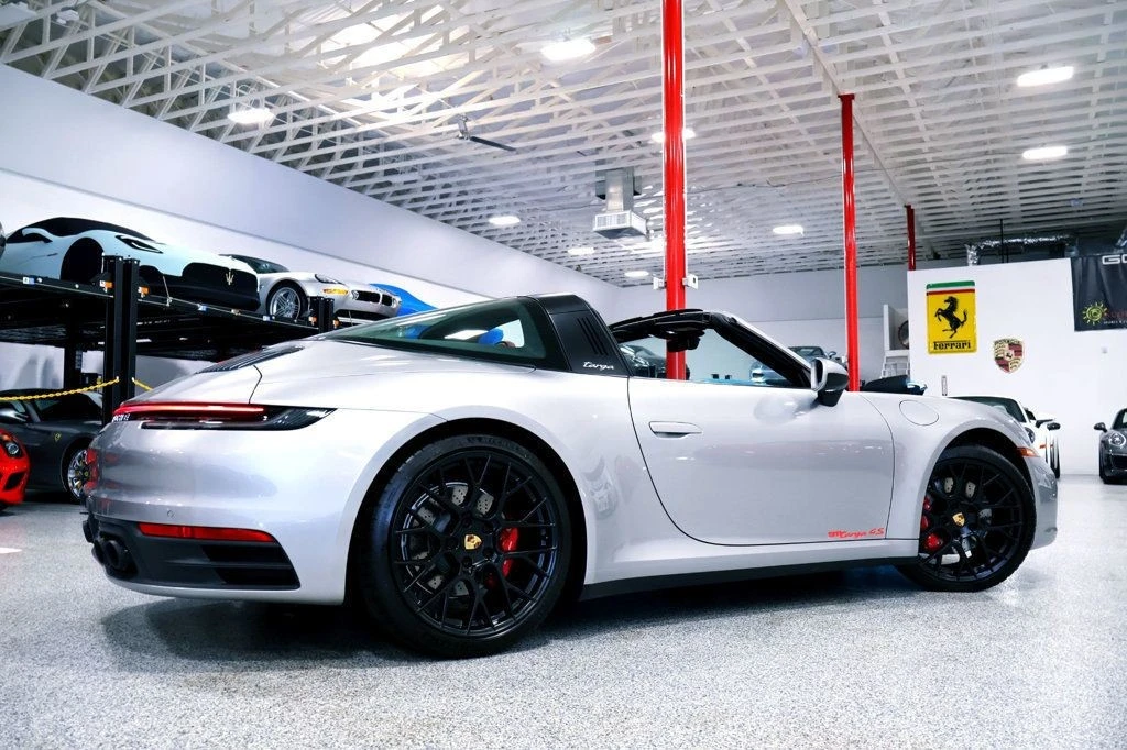2021 Porsche - Image 12 of 12