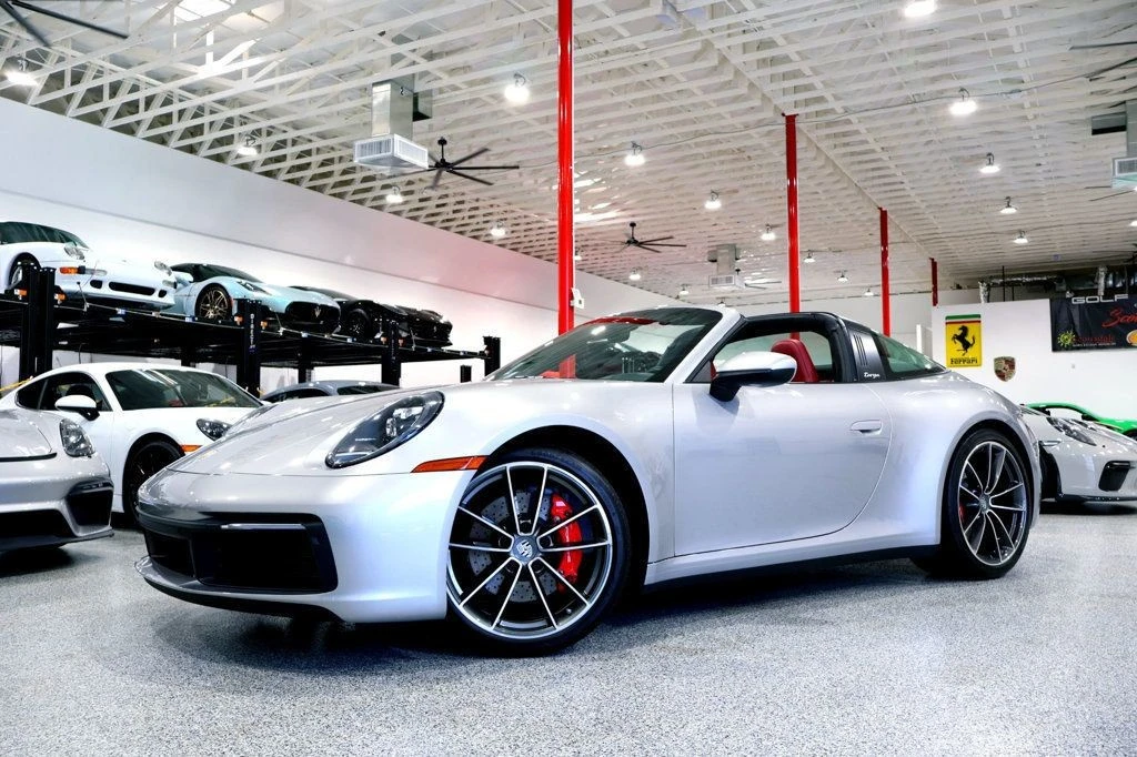 2021 Porsche 992 Targa 4 & 4S - Image 7 of 12