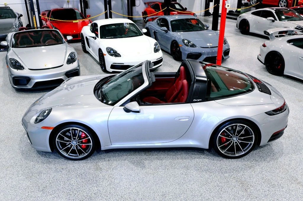 2021 Porsche 992 Targa 4 & 4S - Image 10 of 12