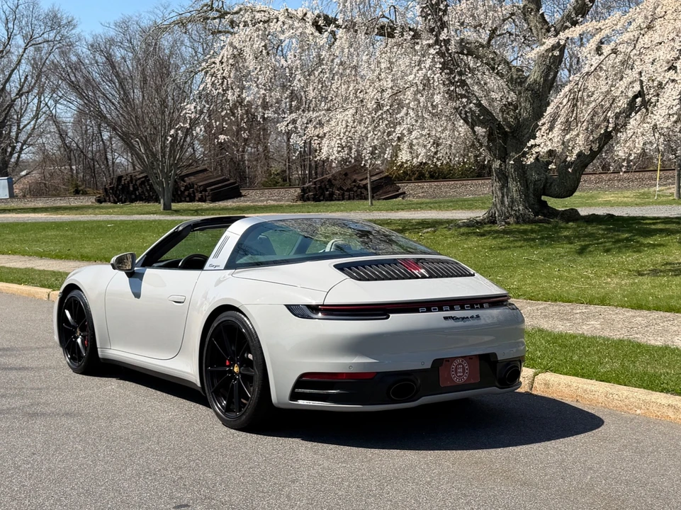 2021 Porsche 992 Targa 4 & 4S - Image 3 of 21