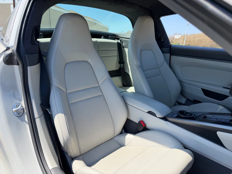 2021 Porsche 992 Targa 4 & 4S - Image 11 of 21