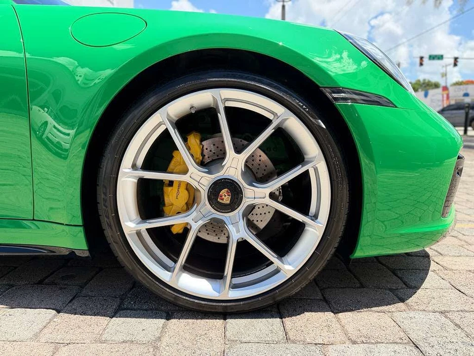 2021 Porsche 992 Targa 4 & 4S - Image 30 of 31