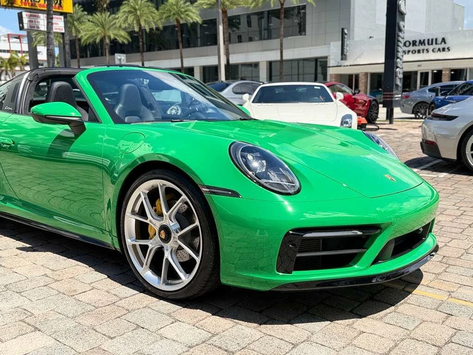 2021 Porsche 992 Targa 4 & 4S - Image 8 of 31