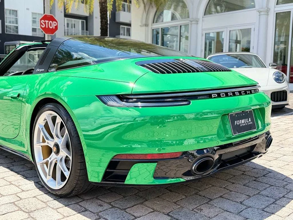 2021 Porsche 992 Targa 4 & 4S - Image 19 of 31
