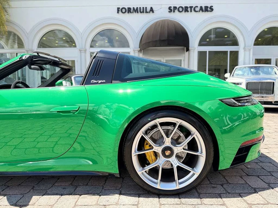 2021 Porsche 992 Targa 4 & 4S - Image 25 of 31