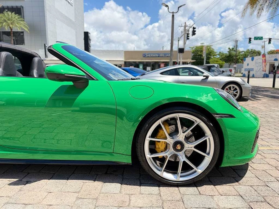 2021 Porsche 992 Targa 4 & 4S - Image 26 of 31