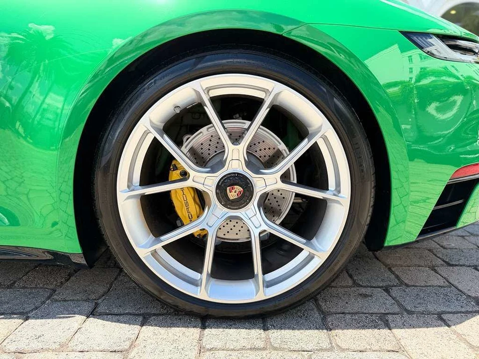2021 Porsche 992 Targa 4 & 4S - Image 29 of 31
