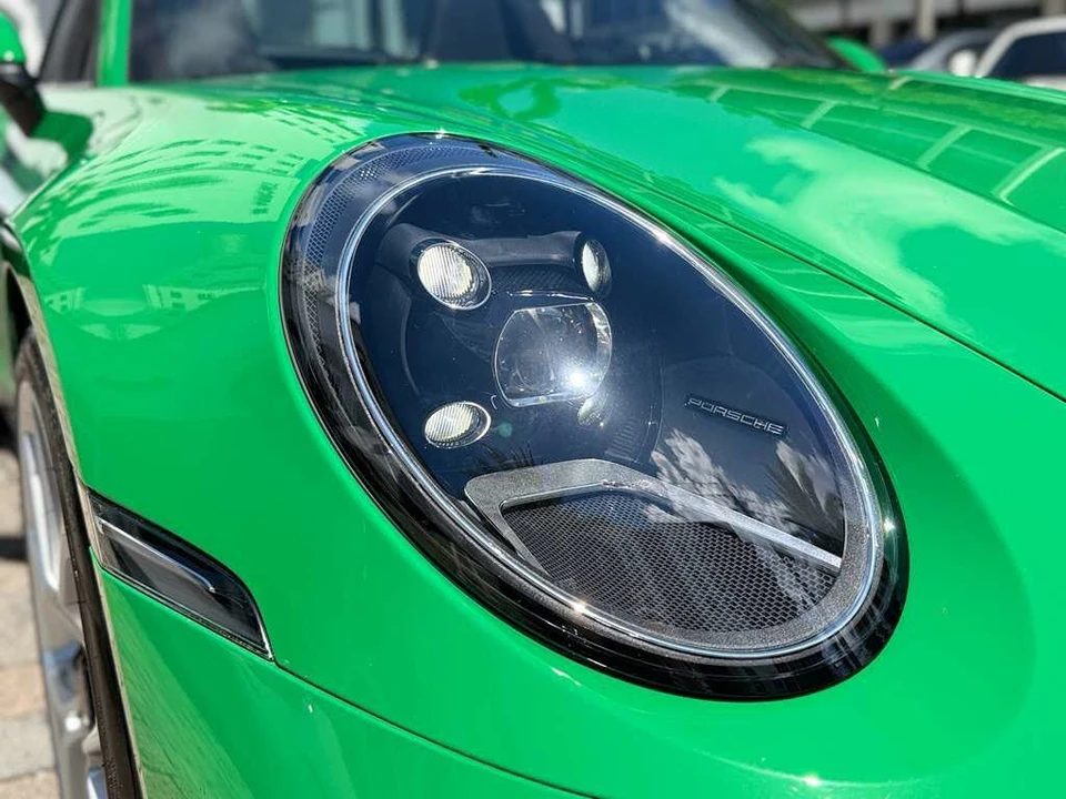 2021 Porsche 992 Targa 4 & 4S - Image 6 of 31