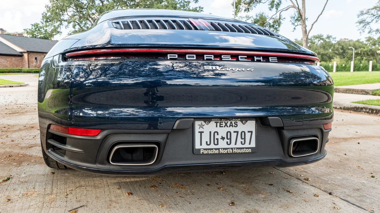2021 Porsche 992 Targa 4 & 4S - Image 27 of 31