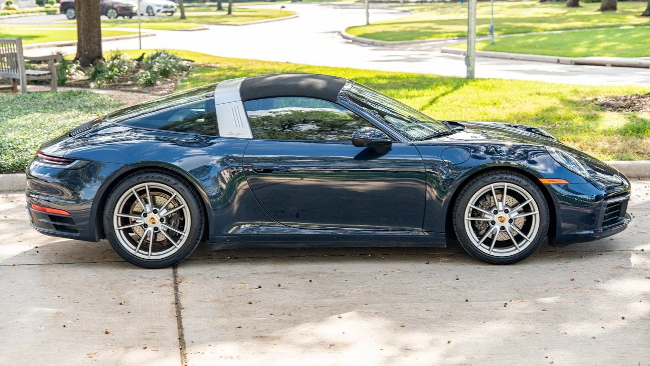 2021 Porsche 992 Targa 4 & 4S - Image 4 of 31