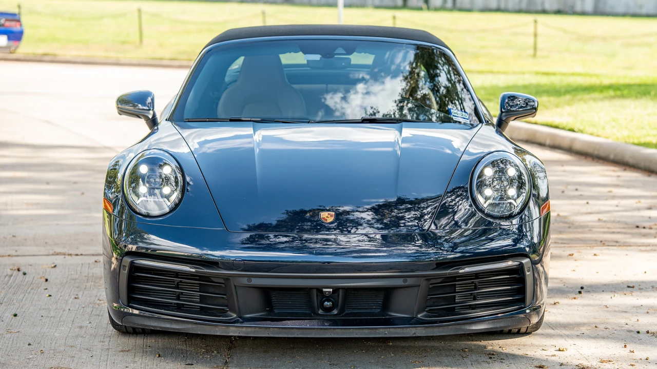 2021 Porsche 992 Targa 4 & 4S - Image 2 of 31