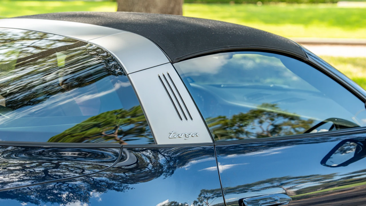 2021 Porsche 992 Targa 4 & 4S - Image 30 of 31