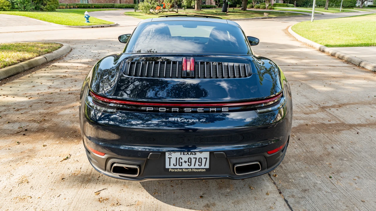 2021 Porsche 992 Targa 4 & 4S - Image 13 of 31