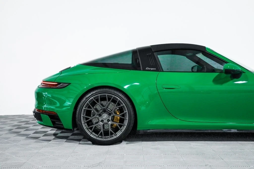 2021 Porsche 992 Targa 4 & 4S - Image 2 of 21