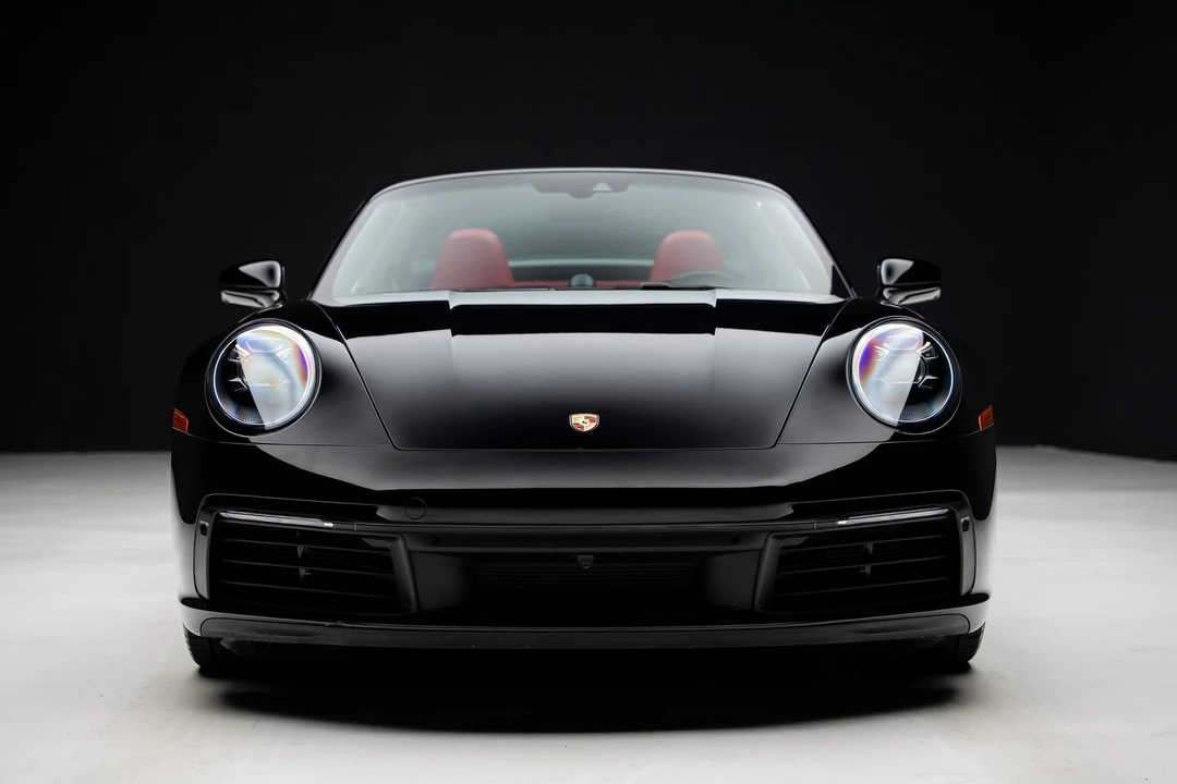 2021 Porsche 992 Targa 4 & 4S - Image 10 of 31